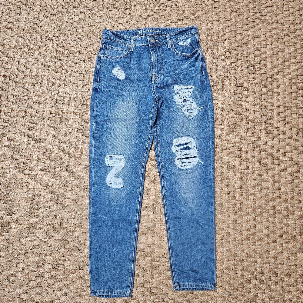 No Boundaries High Rise Mom Jeans